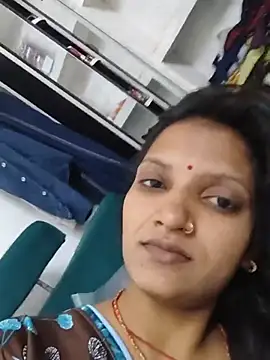 Snapshot of SS_sanjna chatting on June 24, 2026, 4:44 am SS sanjna online show from June 24, 2026, 4:44 am