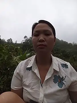 Snapshot of Beola-mi chatting on June 11, 2026, 10:51 pm Beola-mi online show from June 11, 2026, 10:51 pm