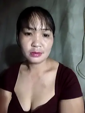 Snapshot of Beola-mi chatting on April 30, 2026, 8:57 pm Beola-mi online show from April 30, 2026, 8:57 pm