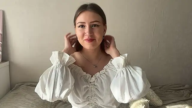 AnfisaJess online show from May 5, 2026, 1:03 pm