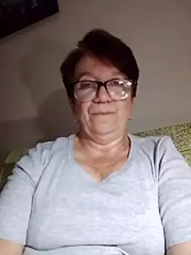 KetQueen101 online show from July 31, 2026, 8:39 pm