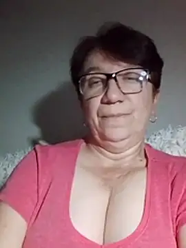KetQueen101 online show from July 27, 2026, 8:27 pm