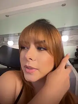Snapshot of SweettVal_ chatting on June 5, 2026, 3:40 pm SweettVal online show from June 5, 2026, 3:40 pm