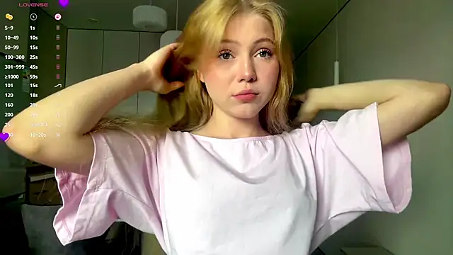 AlberthaBudd online show from July 6, 2026, 7:04 am