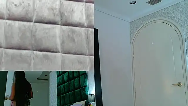 Elektradoll1 online show from May 25, 2026, 11:53 am