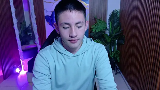 Snapshot of Andres_Tay chatting on May 23, 2026, 3:05 am Andres Tay online show from May 23, 2026, 3:05 am