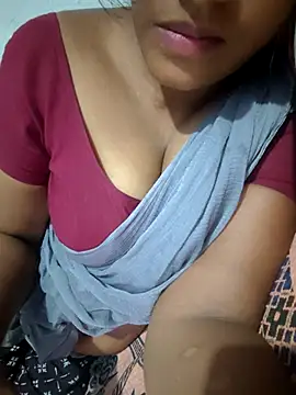 Tamil Hot HoneyBee online show from July 16, 2026, 8:28 pm