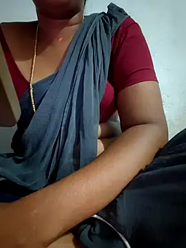 Tamil Hot HoneyBee online show from July 31, 2026, 5:32 pm