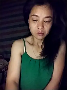 Snapshot of Onie116 chatting on May 2, 2026, 7:52 pm Onie116 online show from May 2, 2026, 7:52 pm