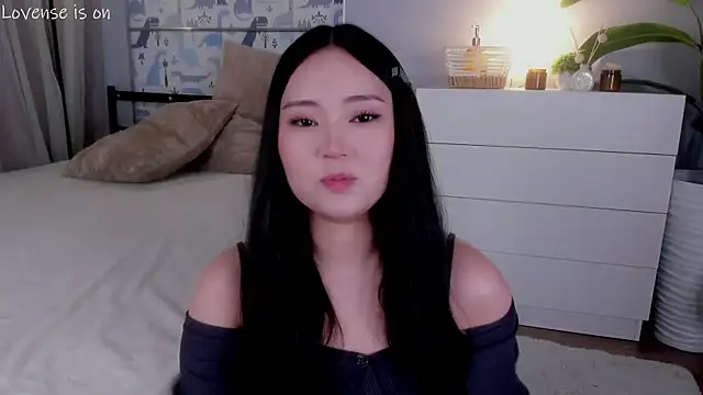 Snapshot of TeshaHeinsohn chatting on May 24, 2026, 11:21 am TeshaHeinsohn online show from May 24, 2026, 11:21 am
