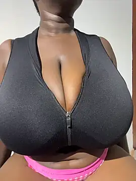 Snapshot of bigBaebyy chatting on July 3, 2026, 2:34 pm bigBaebyy online show from July 3, 2026, 2:34 pm