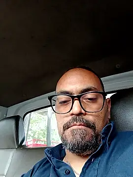 hitachixxx online show from June 5, 2026, 11:38 am