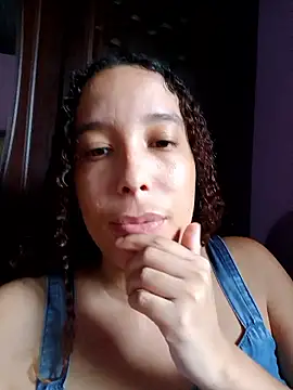 Snapshot of sofia0303 chatting on June 4, 2026, 8:13 pm sofia0303 online show from June 4, 2026, 8:13 pm