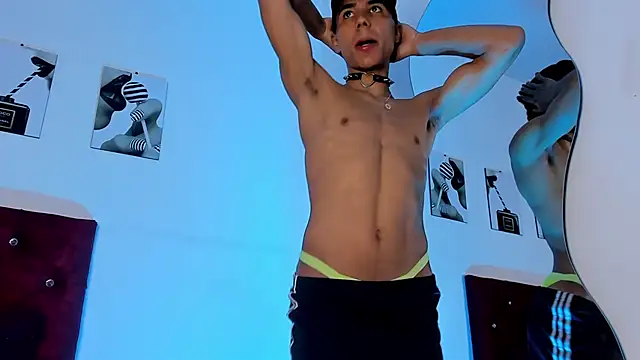 ThiagoSexy005 online show from May 17, 2026, 12:21 am