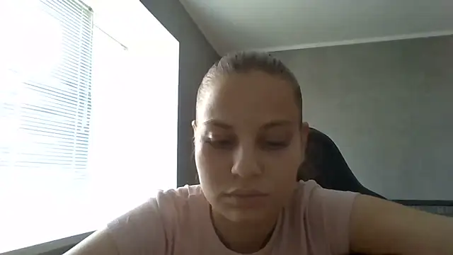 Snapshot of _Linsyy_ee_ chatting on June 11, 2026, 10:23 am Linsyy ee online show from June 11, 2026, 10:23 am