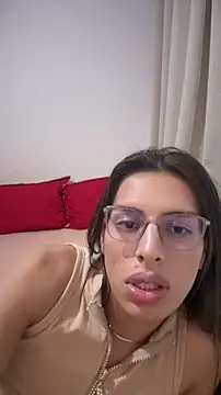 RoxelyTs online show from June 26, 2026, 1:11 am