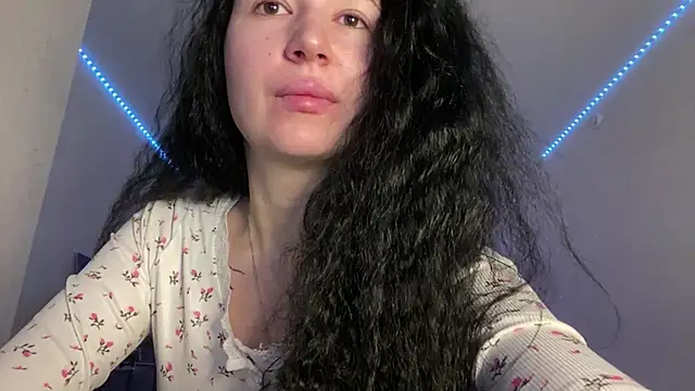 Necusharon online show from May 26, 2026, 6:22 am