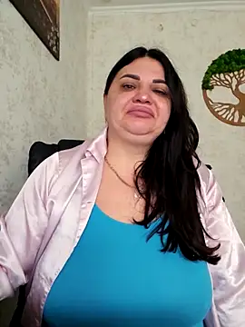 Snapshot of -CUTE-EVVIL- chatting on May 4, 2026, 7:33 am -CUTE-EVVIL- online show from May 4, 2026, 7:33 am