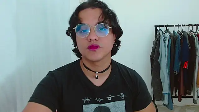Diane exotic online show from May 27, 2026, 11:01 pm