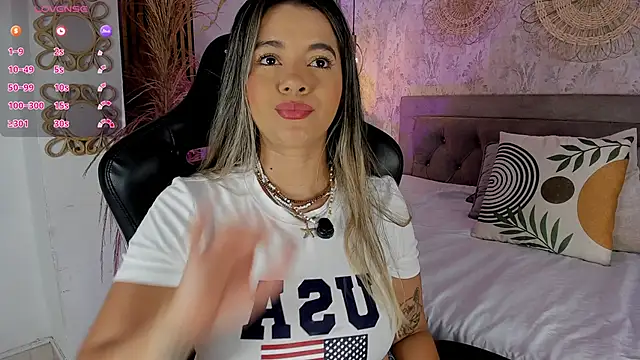Snapshot of Leidy_2026 chatting on April 28, 2026, 12:53 pm Leidy 2026 online show from April 28, 2026, 12:53 pm