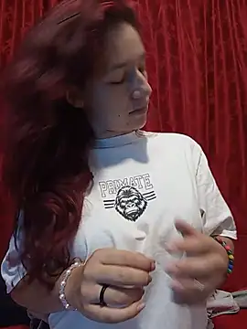 Escarleth 69 online show from June 3, 2026, 6:01 pm