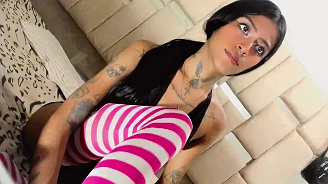 angel dolltsx online show from July 13, 2026, 11:26 pm