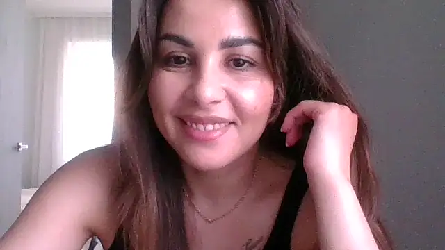 AlisXLovesss  online show from April 28, 2026, 4:33 pm