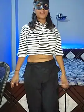 Snapshot of kajuuu_sweet chatting on May 8, 2026, 10:52 am kajuuu sweet online show from May 8, 2026, 10:52 am