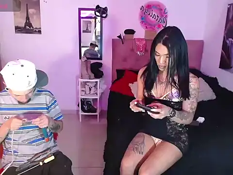 Snapshot of BeautyCatalella1 chatting on June 18, 2026, 5:40 pm BeautyCatalella1 online show from June 18, 2026, 5:40 pm