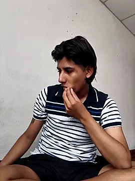 Ericef online show from May 1, 2026, 4:34 pm