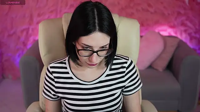 KettyFlo online show from April 27, 2026, 6:17 pm