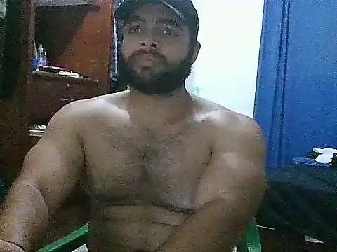 Snapshot of Bearmachin chatting on July 6, 2026, 4:08 am Bearmachin online show from July 6, 2026, 4:08 am