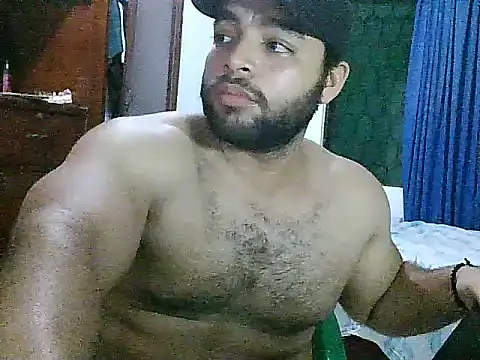Snapshot of Bearmachin chatting on June 20, 2026, 3:11 am Bearmachin online show from June 20, 2026, 3:11 am