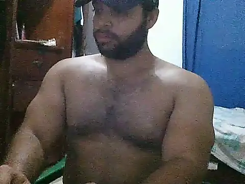 Snapshot of Bearmachin chatting on June 19, 2026, 3:45 am Bearmachin online show from June 19, 2026, 3:45 am