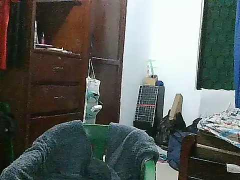 Snapshot of Bearmachin chatting on June 27, 2026, 4:29 am Bearmachin online show from June 27, 2026, 4:29 am