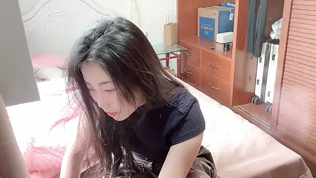 XIAOnaimao-001 online show from May 6, 2026, 6:17 am