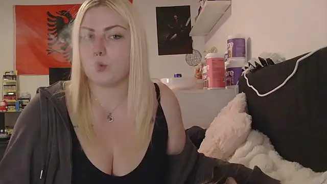 josi-420 online show from June 9, 2026, 7:37 pm