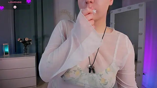 MelittaStorrie online show from April 29, 2026, 6:28 am