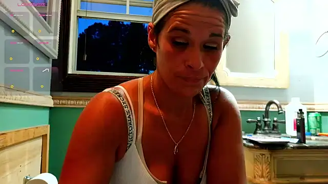 Vanessa Valentine online show from May 20, 2026, 1:13 am