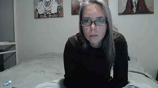 blondiesin50 online show from June 21, 2026, 4:40 am
