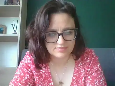 Snapshot of sensual_paris chatting on May 25, 2026, 5:29 am sensual paris online show from May 25, 2026, 5:29 am