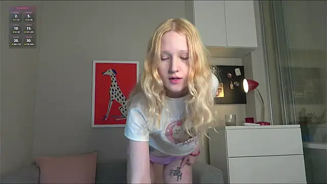 lollymoly online show from April 28, 2026, 5:56 am