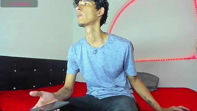 liammendoza98 online show from May 27, 2026, 12:01 pm