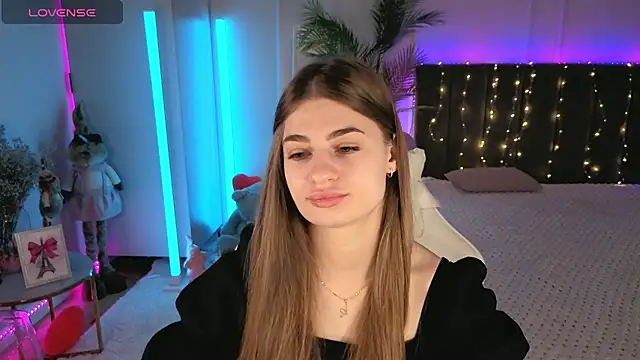 Dayana Mood online show from May 21, 2026, 6:44 am