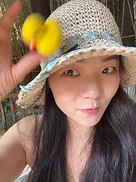 xiaochengzi505 online show from June 6, 2026, 1:00 am