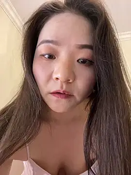 xiaochengzi505 online show from April 28, 2026, 3:55 am