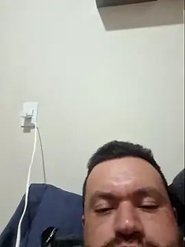 Snapshot of comeraba chatting on July 2, 2026, 6:52 am comeraba online show from July 2, 2026, 6:52 am