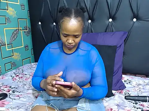 CandyBoobs69 online show from June 18, 2026, 11:59 am