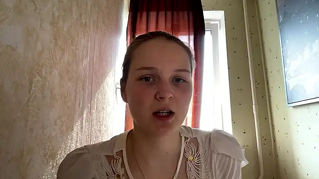LongChillGerl online show from May 22, 2026, 1:31 pm