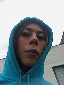 ZoeyPetit online show from June 4, 2026, 11:04 am